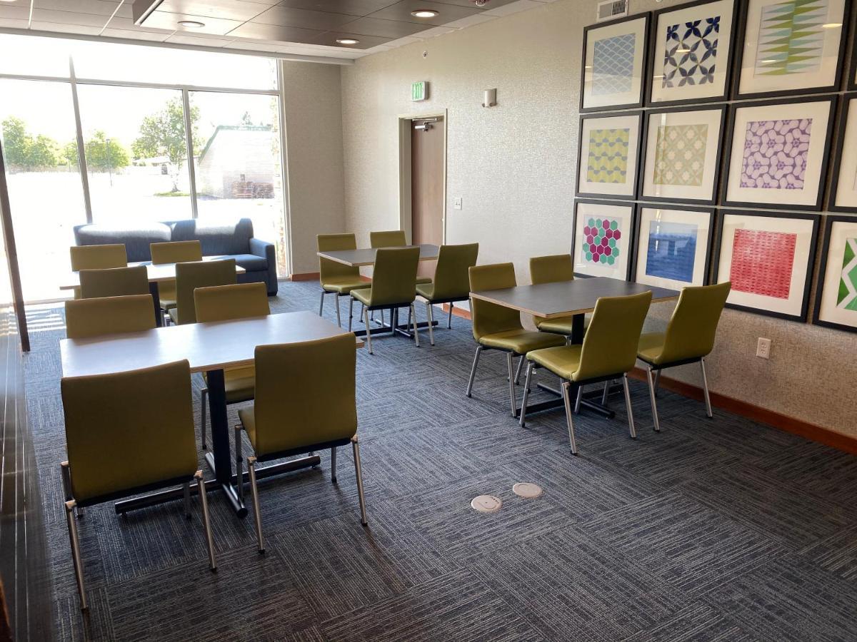 Holiday Inn Express & Suites - Michigan City By Ihg Екстер'єр фото