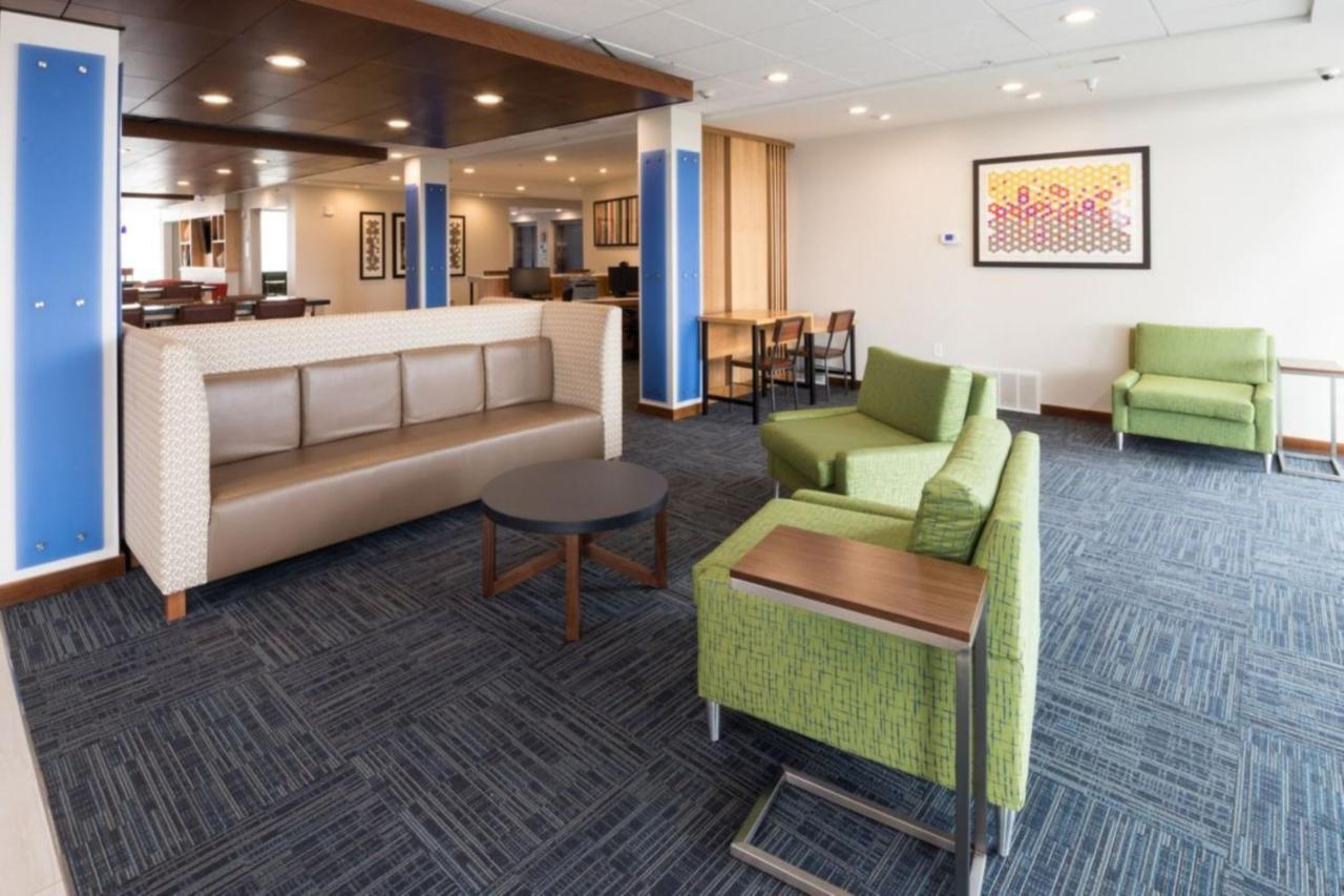 Holiday Inn Express & Suites - Michigan City By Ihg Екстер'єр фото