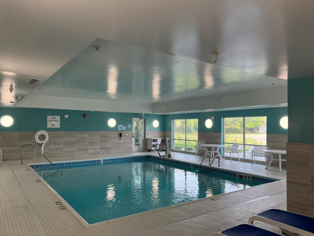Holiday Inn Express & Suites - Michigan City By Ihg Екстер'єр фото