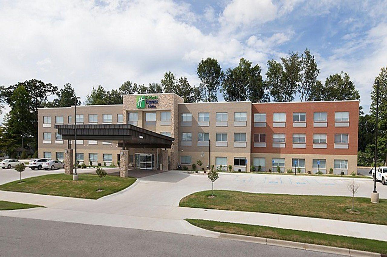 Holiday Inn Express & Suites - Michigan City By Ihg Екстер'єр фото